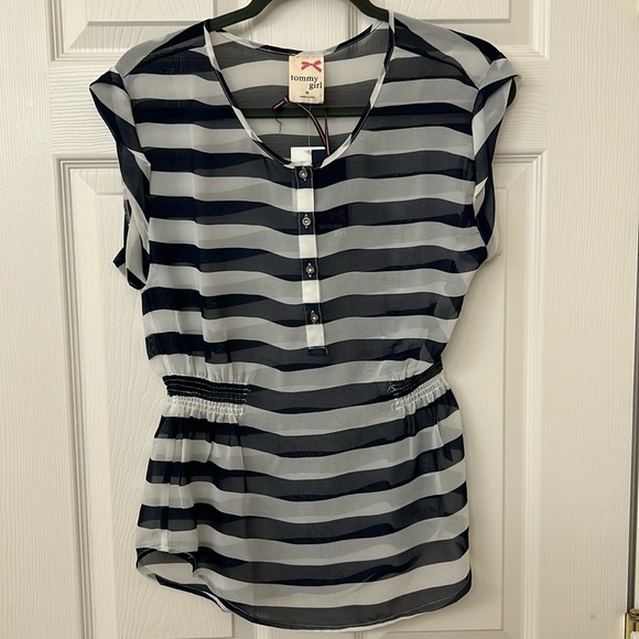 Tommy Hilfiger Tops - 🍄SALE Tommy Girl Navy & White Shear Sleeveless Top